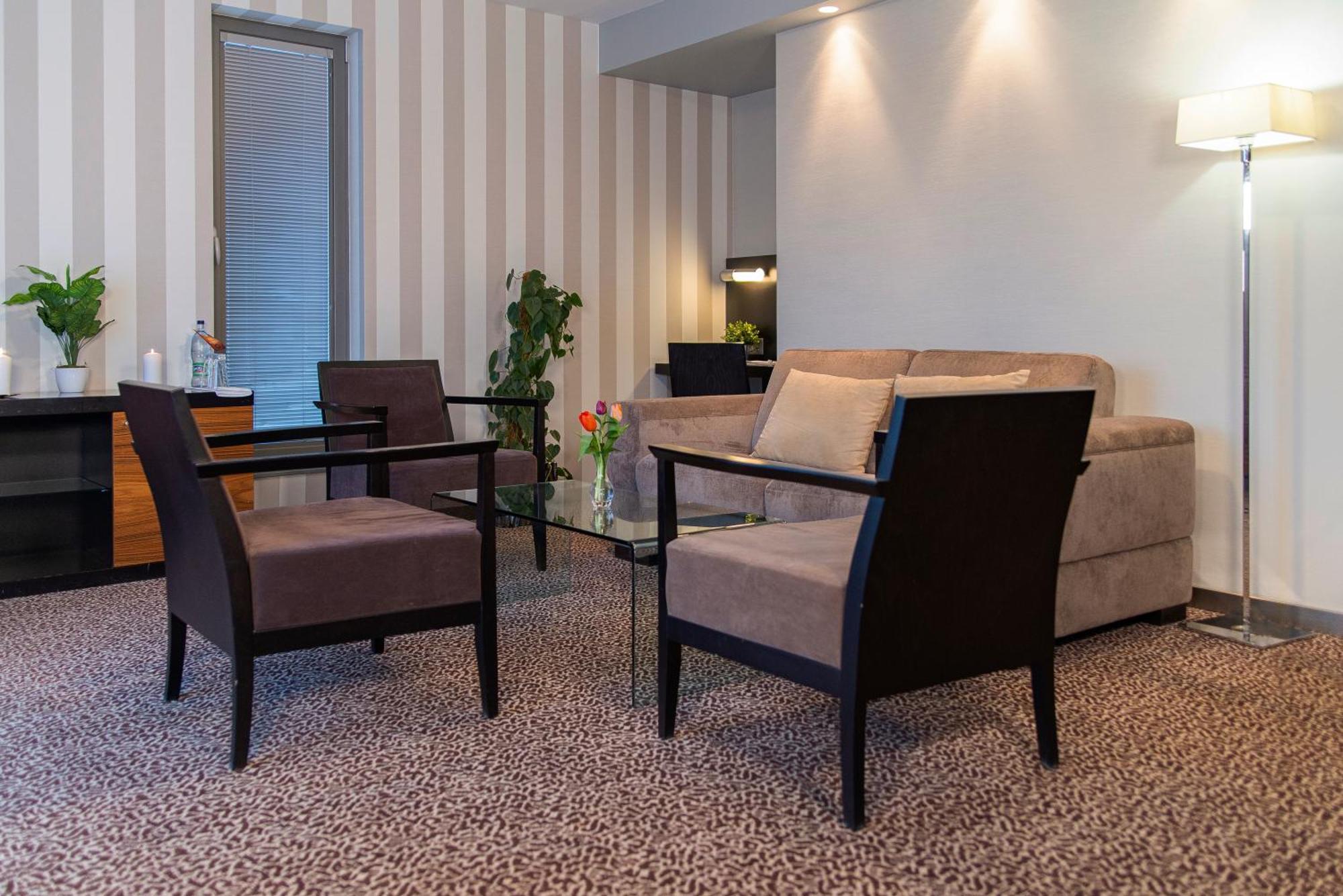 Hotel Avance Bratislava Exterior photo