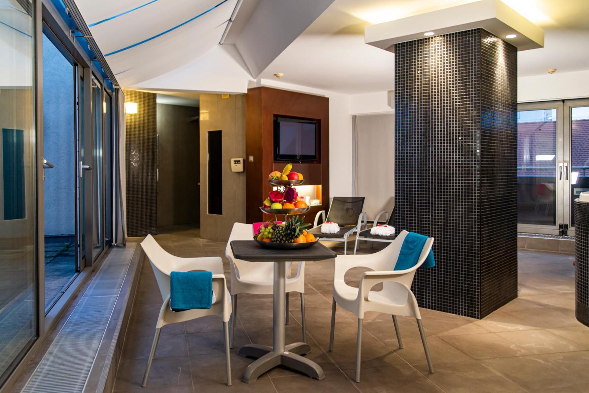 Hotel Avance Bratislava Exterior photo